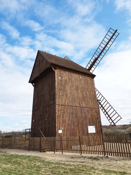 uslugi-ciesielskie-realizacja-wiatrak (1).jpg